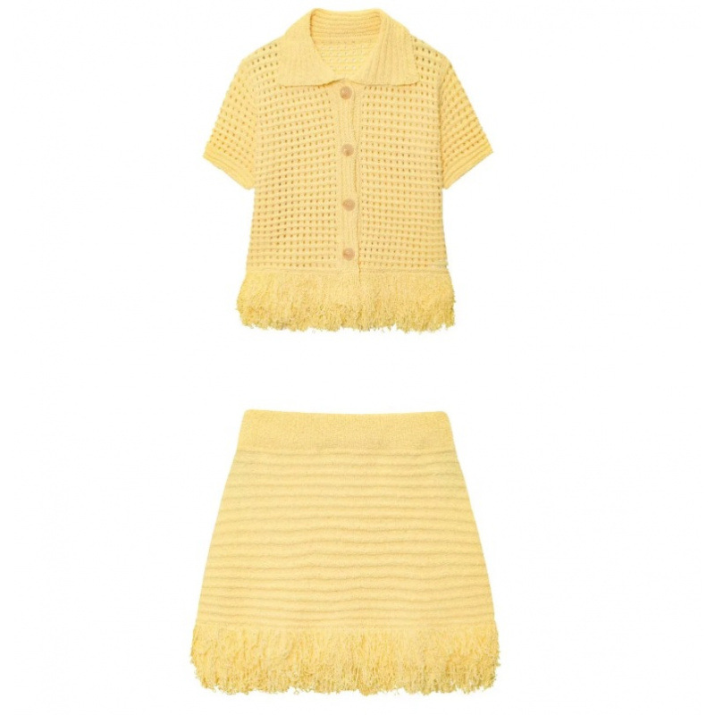 Demetra conjunto de falda con flecos de punto.