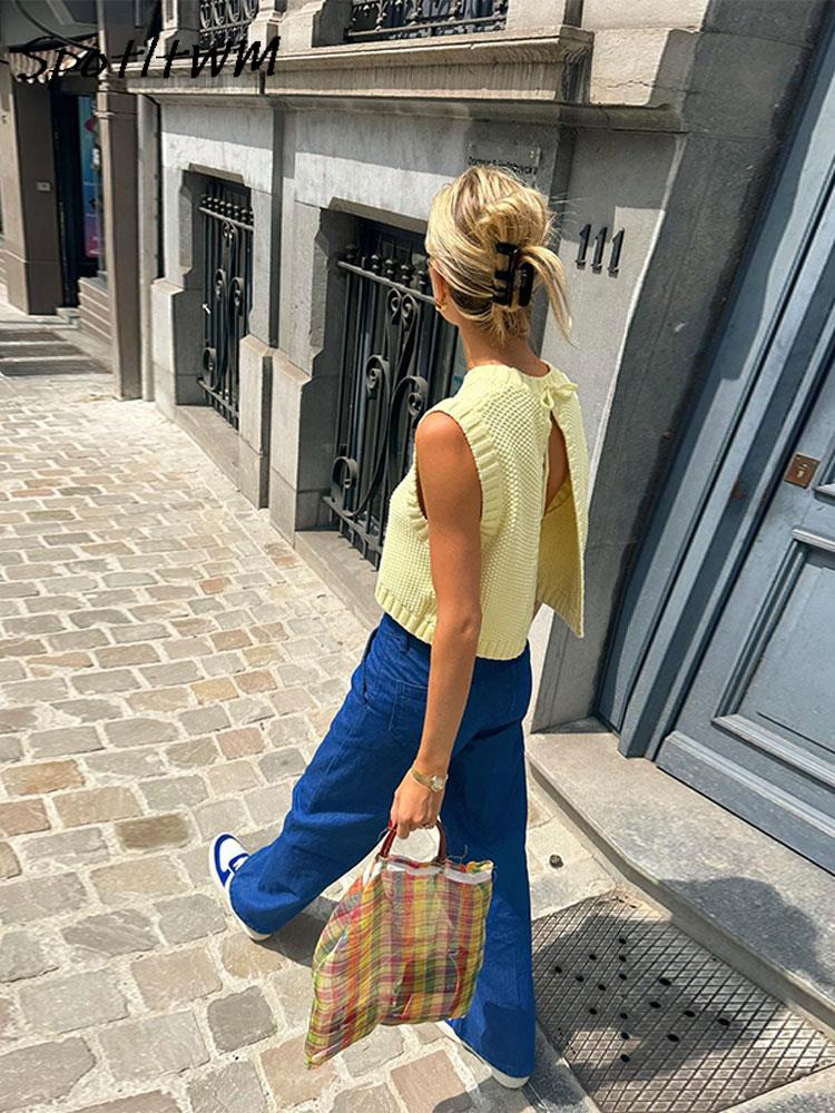 Emelia top de punto con espalda abierta