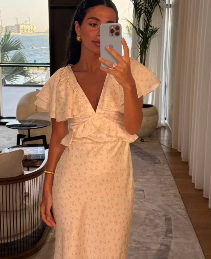 Vestido midi Sophia con mangas de volante