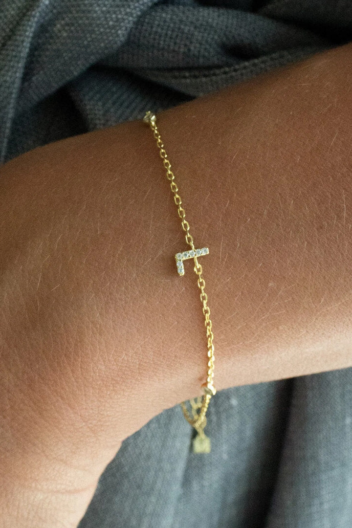 ZEYA - Aline Letter Charm Bracelet