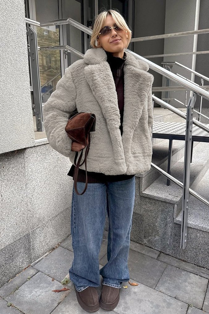 ZEYA - Catherine Short fluffly Coat