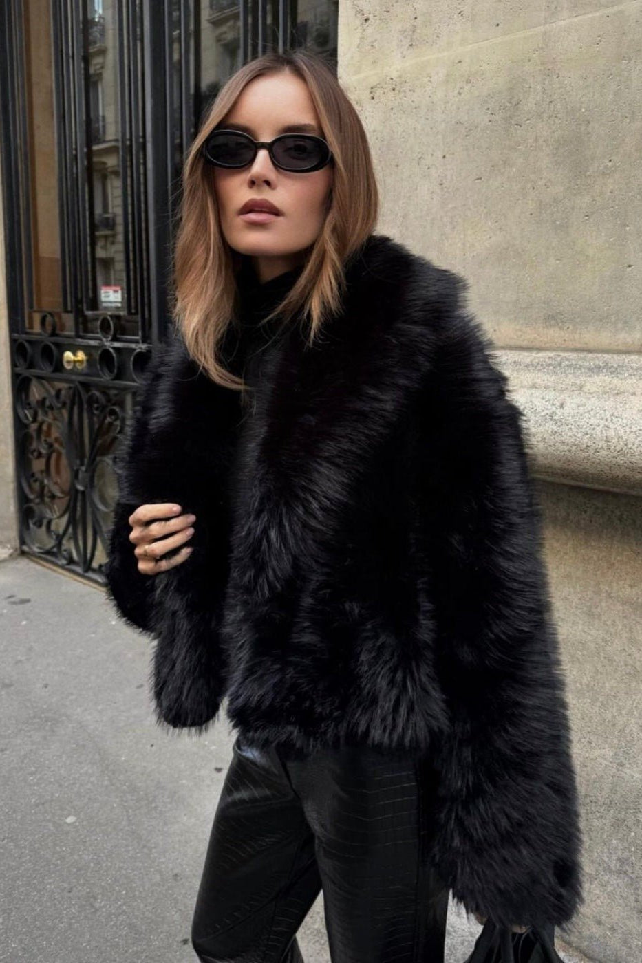 ZEYA - Cropped black Faux Fur Coat