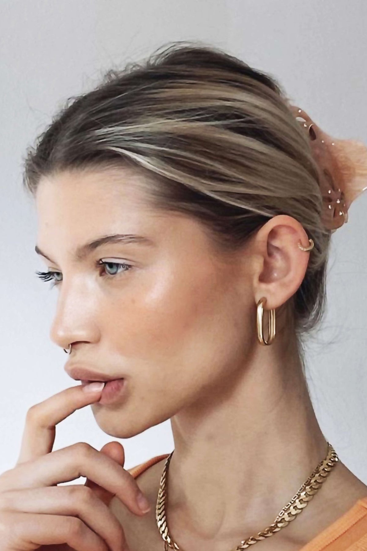 ZEYA - Emery Mini Hoop Earrings