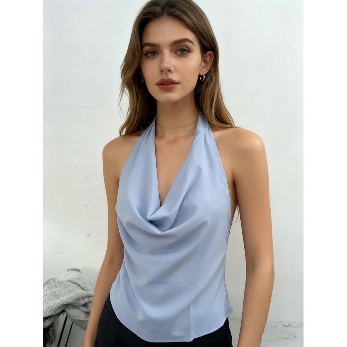 ZEYA - Jeriza Deep V-Neck Halter Tank Top