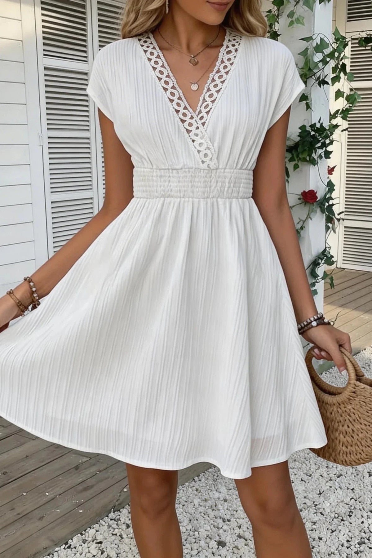 ZEYA - Lorelei French Lace V-Neck Fitted Dress