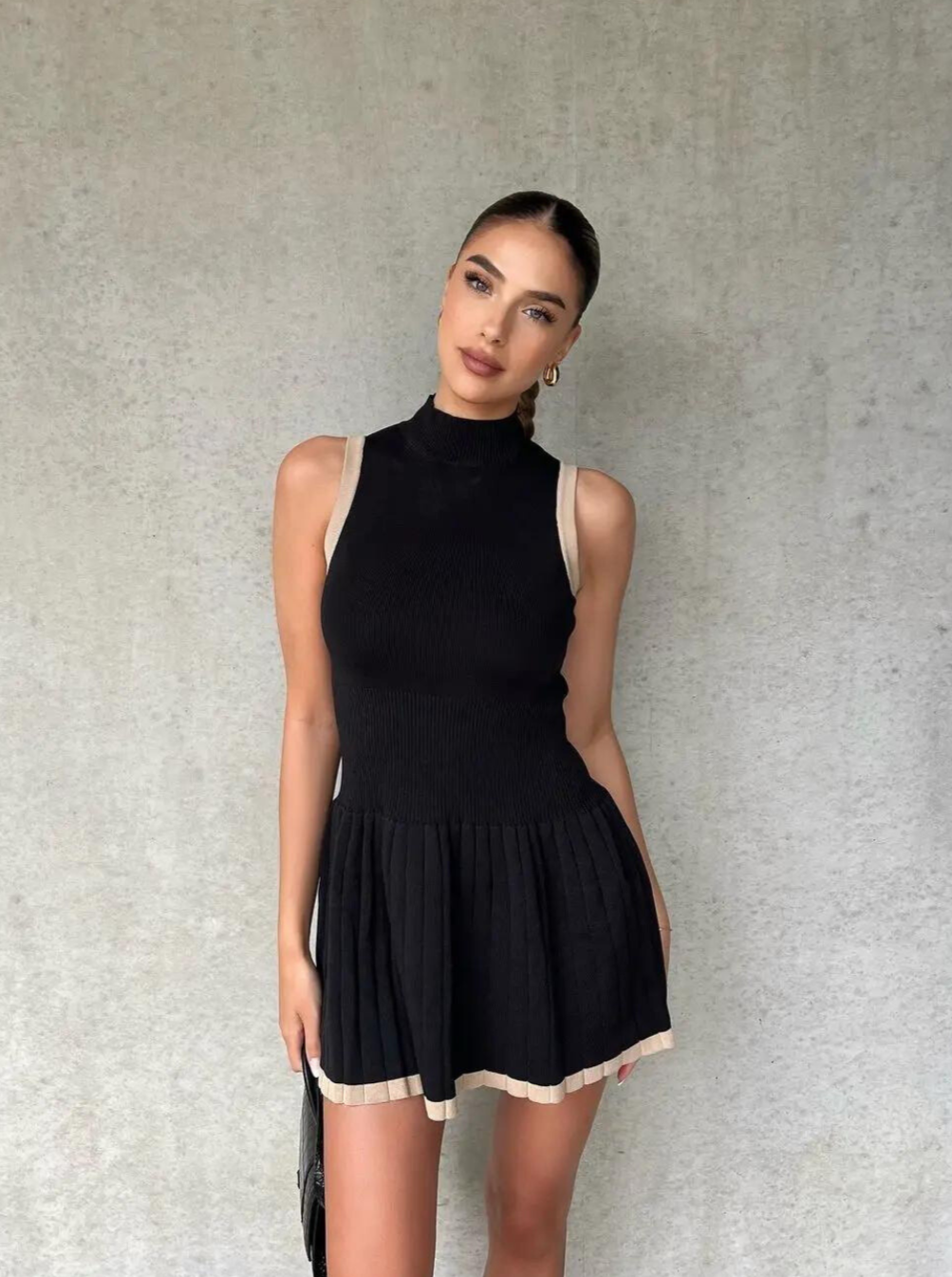 Vestido de punto Sophie con talle bajo y contraste