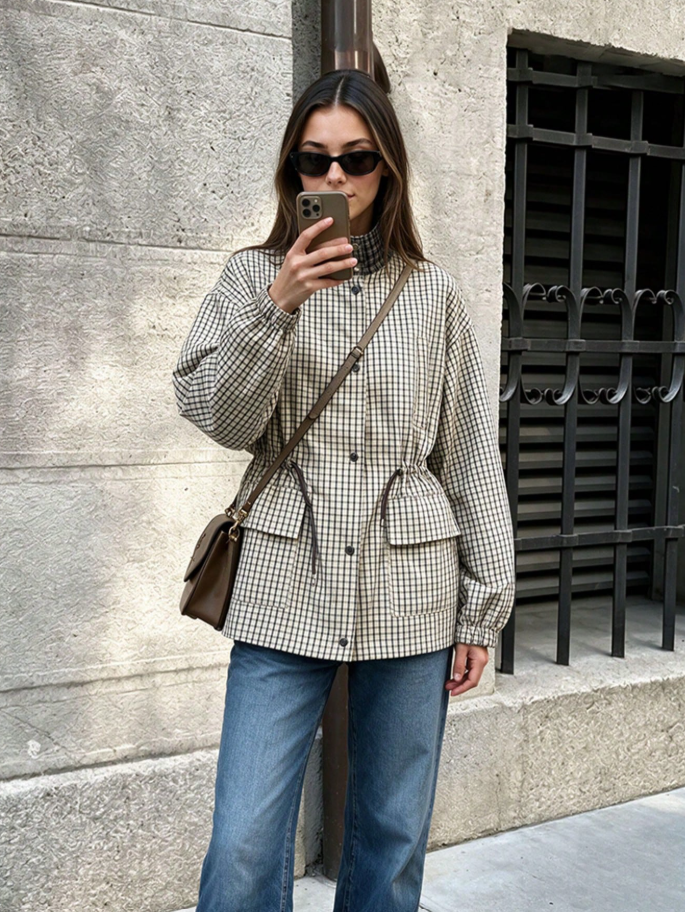 Chaqueta Isabel de cuadros con cuello alto