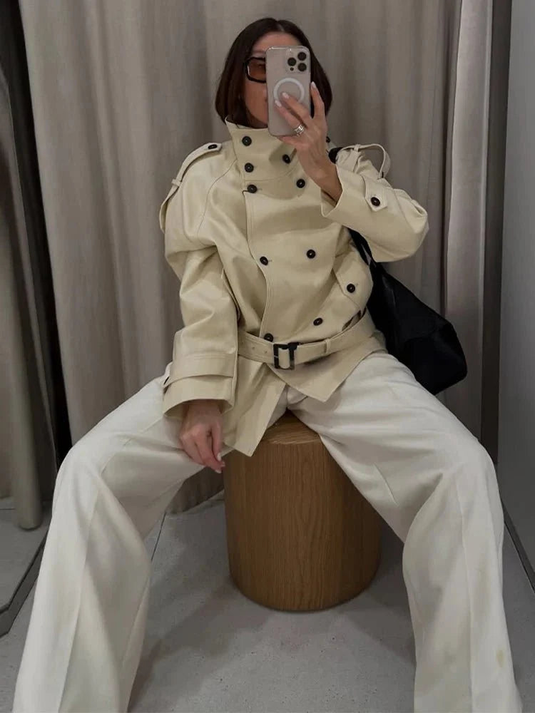 Gabardina entallada Ella con cuello alto