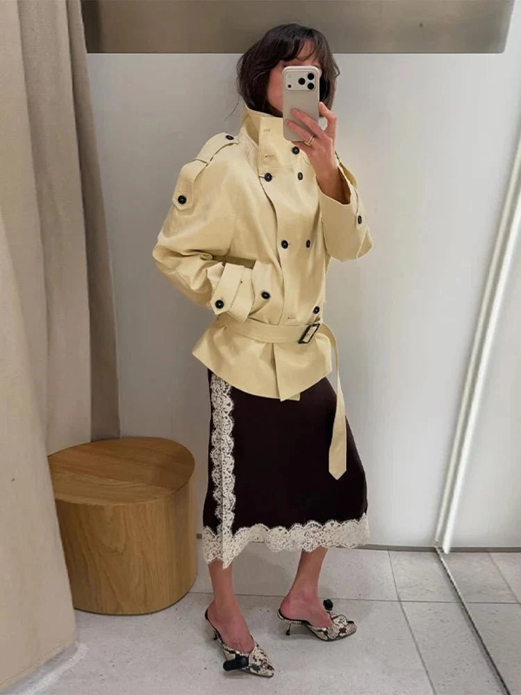 Gabardina entallada Ella con cuello alto