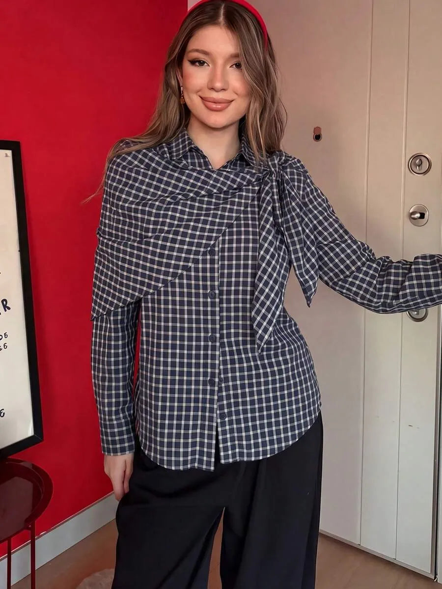 Camisa Nicole de cuadros con lazo tipo bufanda