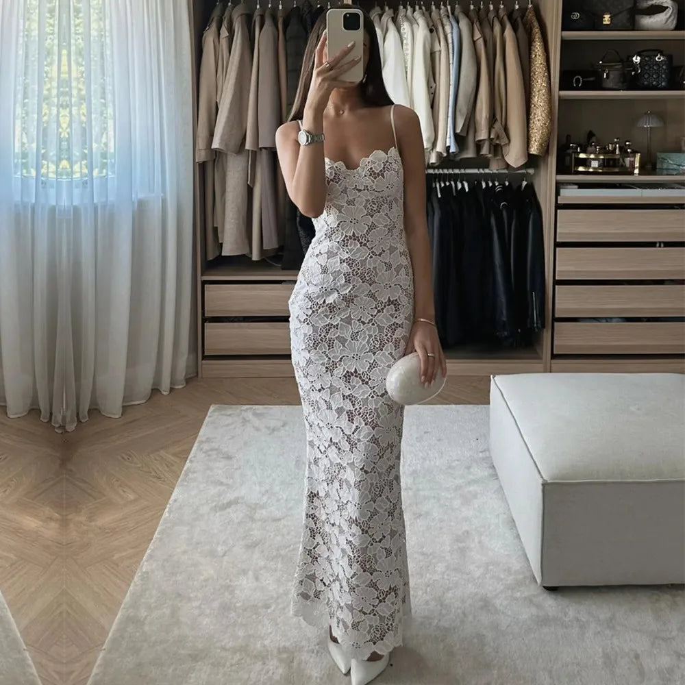 Maria vestido de encaje con tirantes