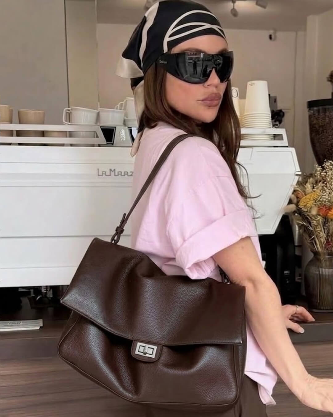 Bolso bandolera de cuero Ava Maxi Flap