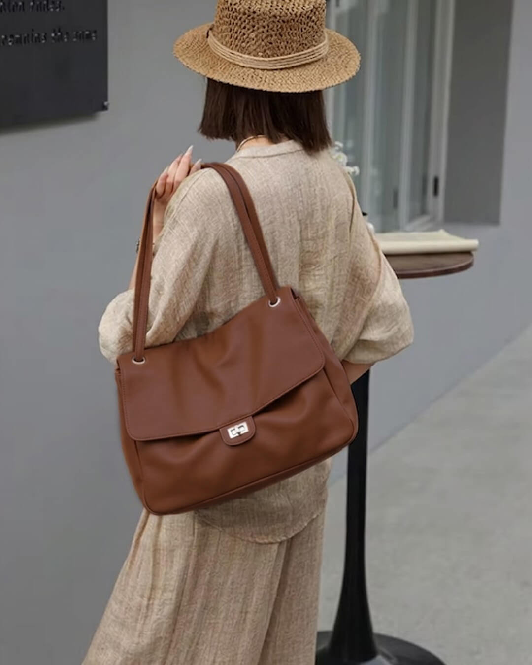 Bolso bandolera de cuero Ava Maxi Flap