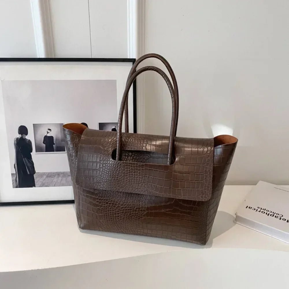 Amelia Tote en Piel Relieve
