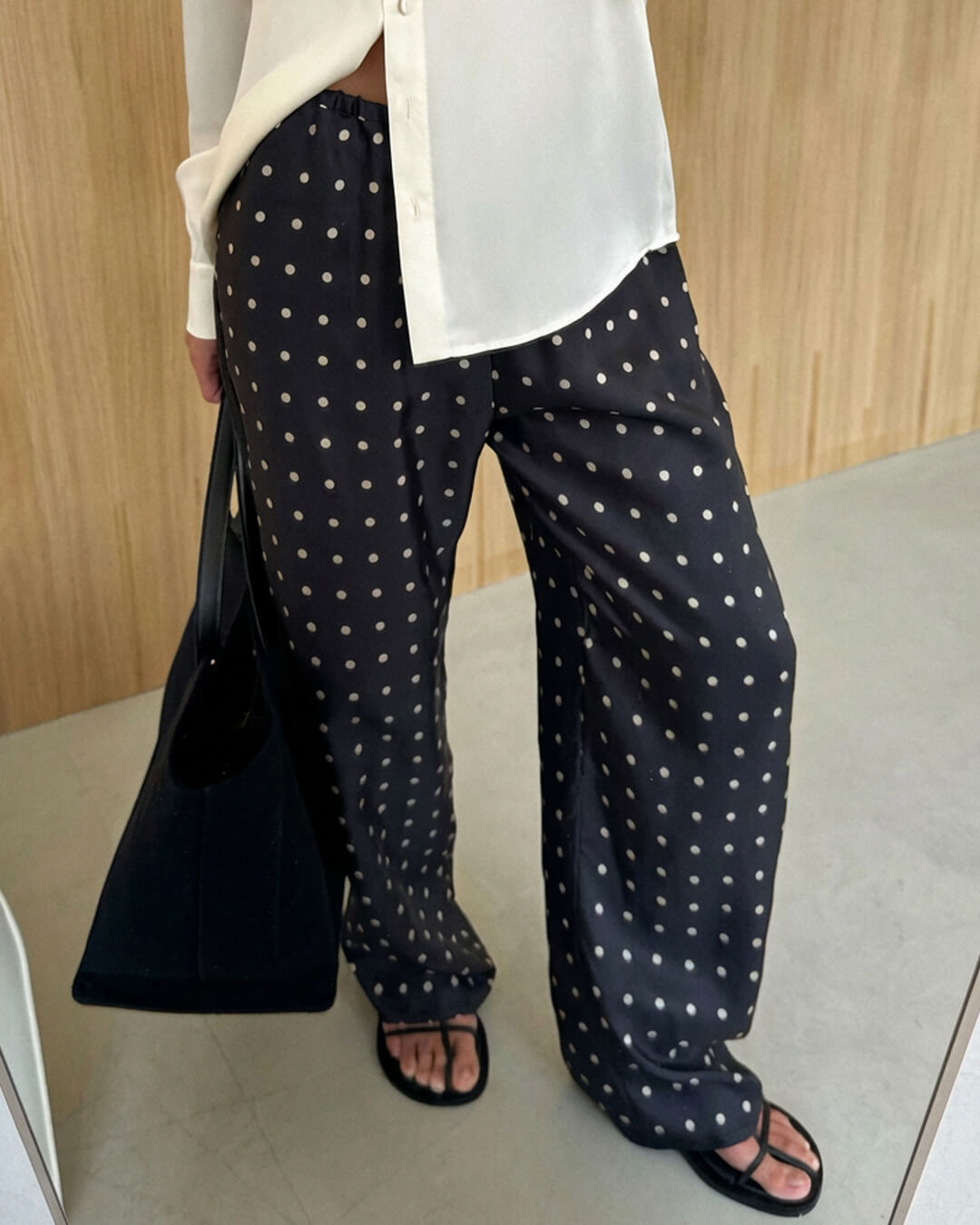Pantalones de satén Evita con lunares
