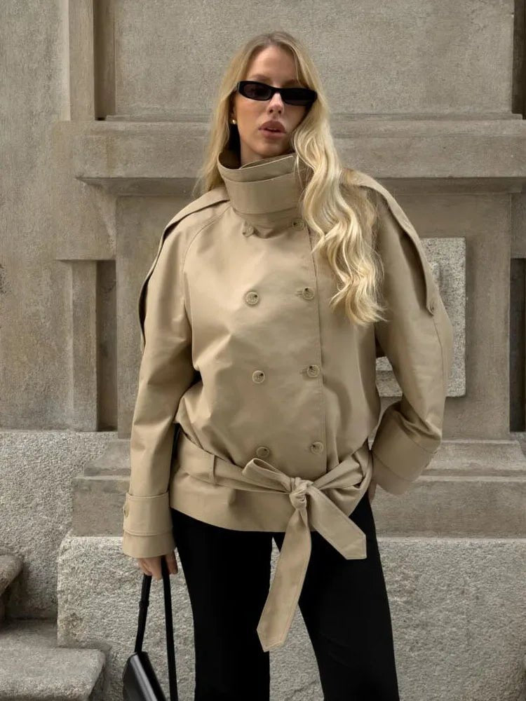 Gabardina utilitaria Maria de cuello alto