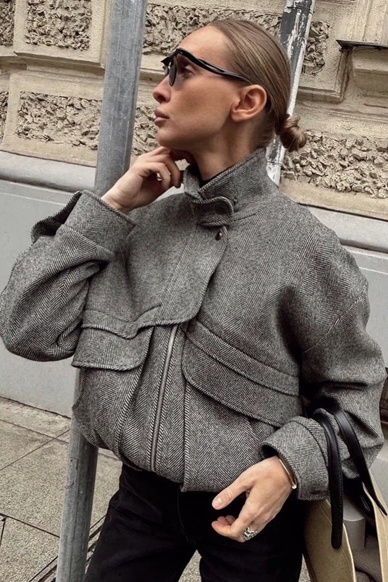 Abrigo Lily de espiga con cuello alto