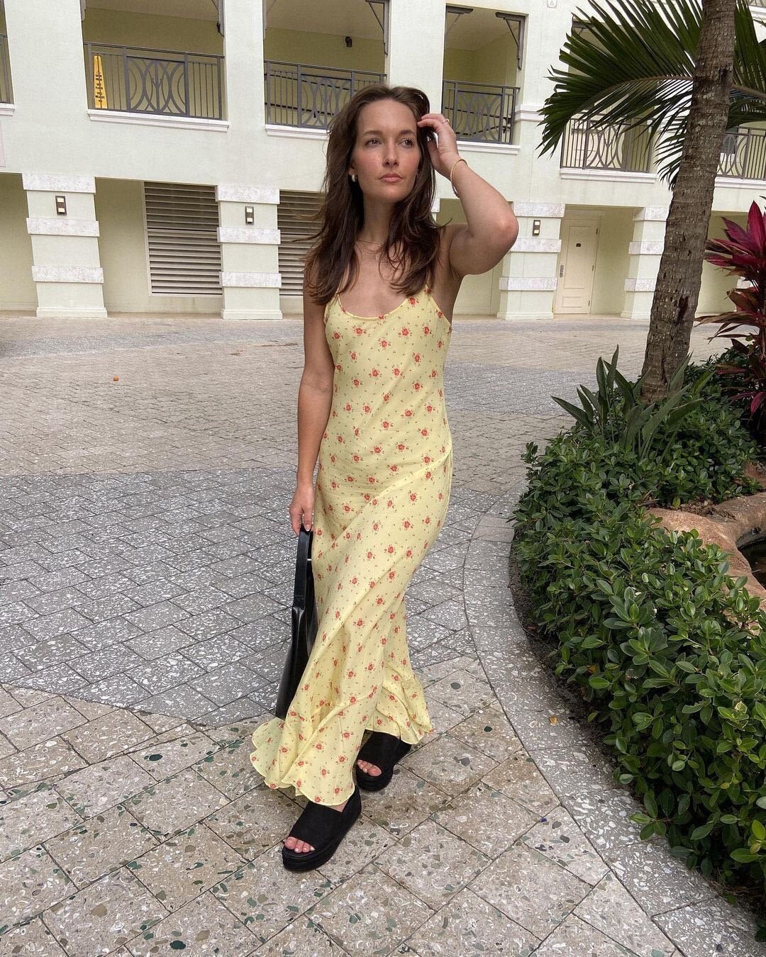 Vestido Hermione acampanado con volantes y estampado floral
