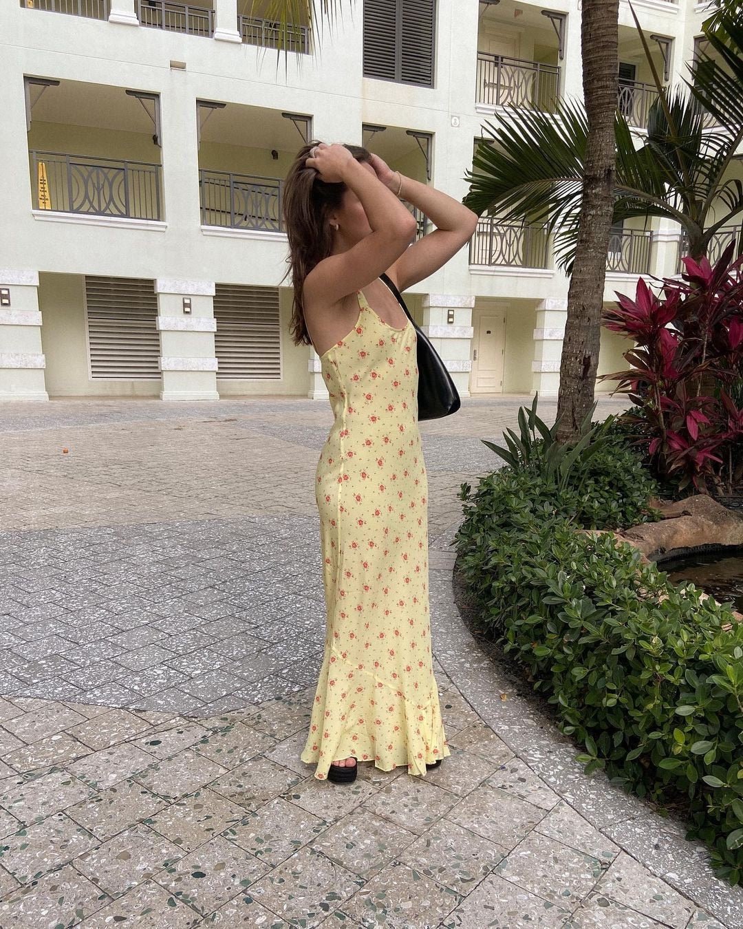 Vestido Hermione acampanado con volantes y estampado floral