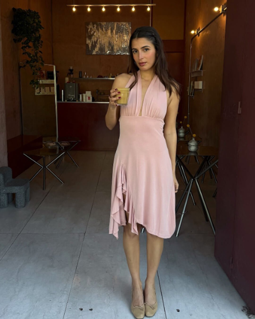 Vestido mini halter sin espalda Chloe