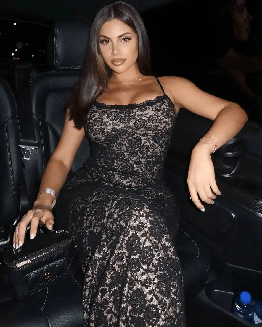 Vestido maxi Margot de encaje con hombros descubiertos