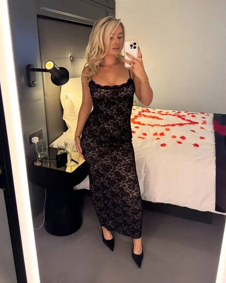 Vestido maxi Margot de encaje con hombros descubiertos