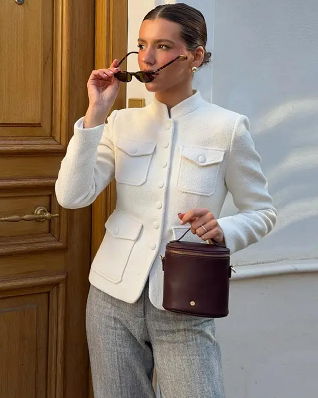 Blazer Anna con cuello mao y bolsillos de solapa