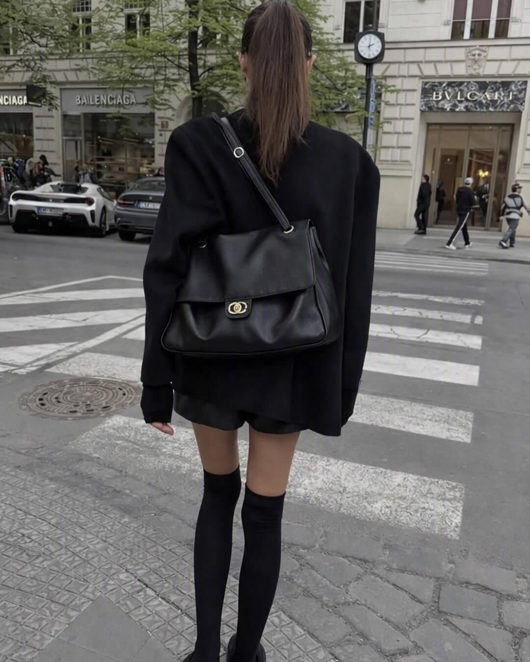 Bolso bandolera Emma con solapa y hebilla