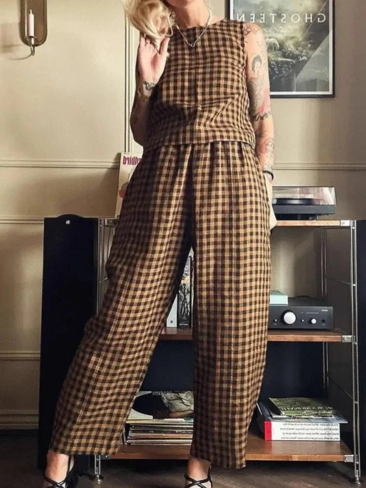 Conjunto Zinnia chaleco y pantalón a cuadros