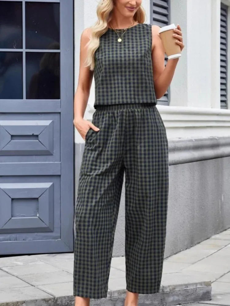 Conjunto Zinnia chaleco y pantalón a cuadros