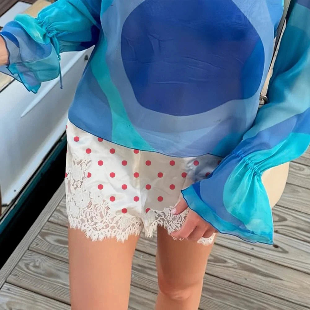 Natasha shorts de lunares con volante de encaje