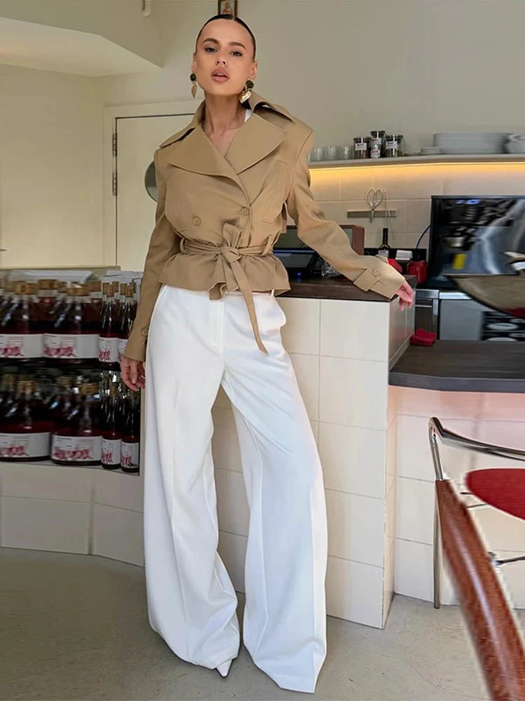 Trench corto Teresa con cordones