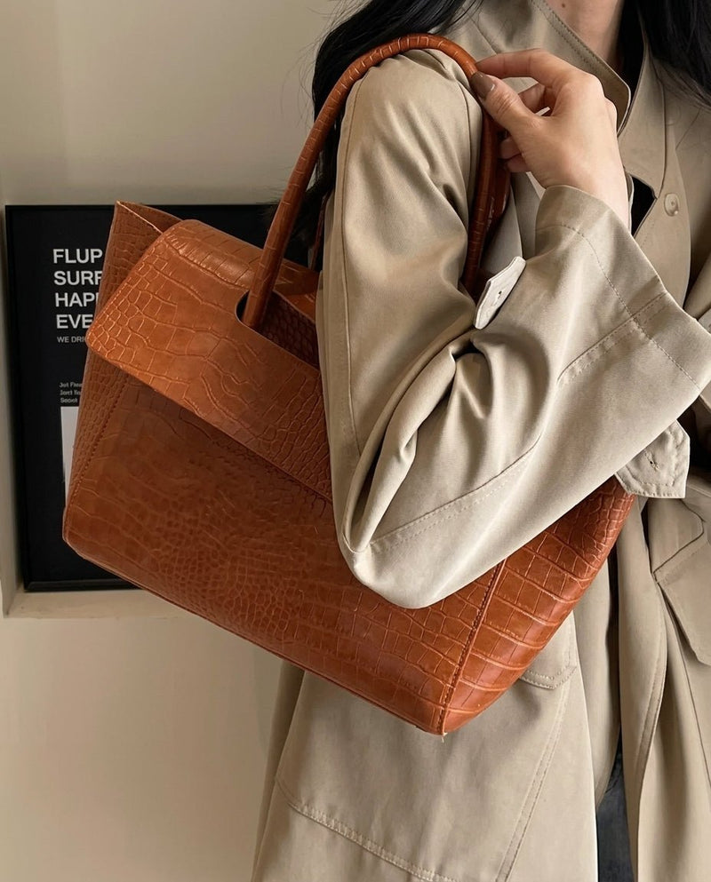 ZEYA - Amelia Embossed Leather Tote