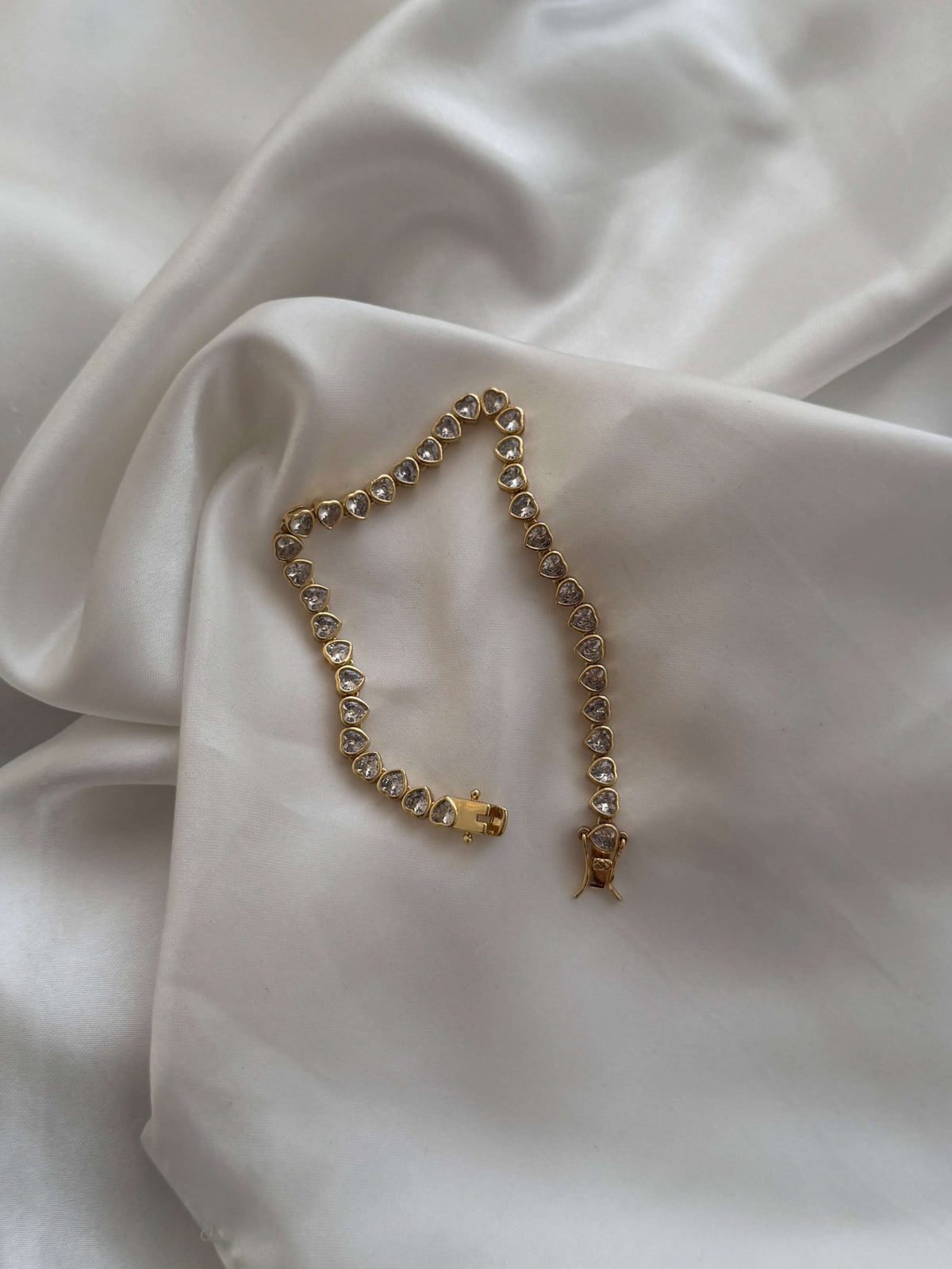 ZEYA - Arabella Heart Tennis Bracelet