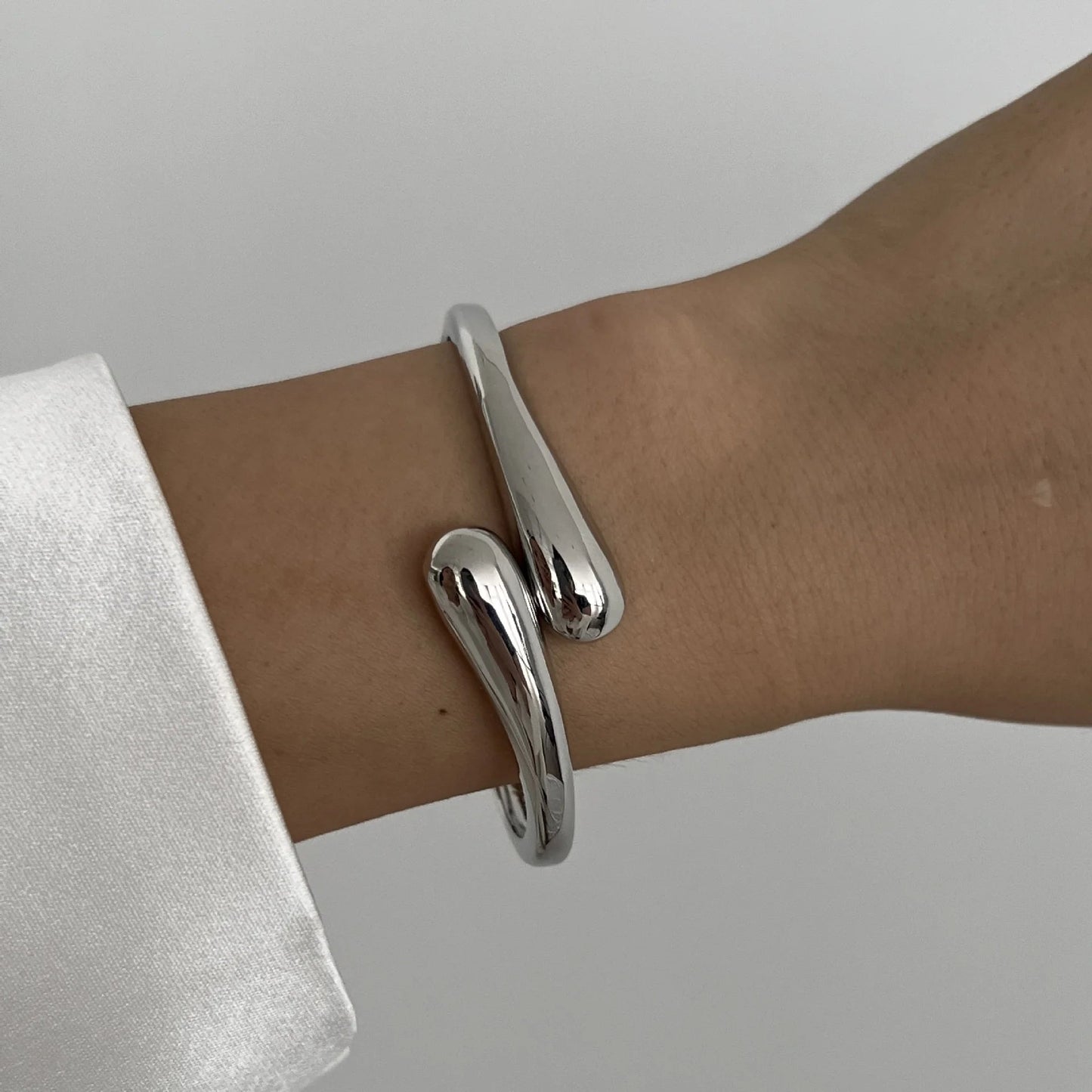ZEYA - Avenlee Metal Cuff Bangles - Geometric Hip Hop Bracelets for Women