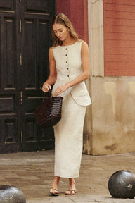 Conjunto Ava chaleco de lino y falda de talle alto