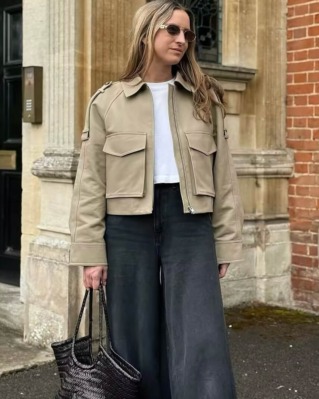 Chaqueta Bianca corta con bolsillos