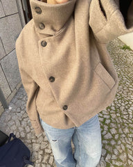 Chaqueta Cardi con cuello alto