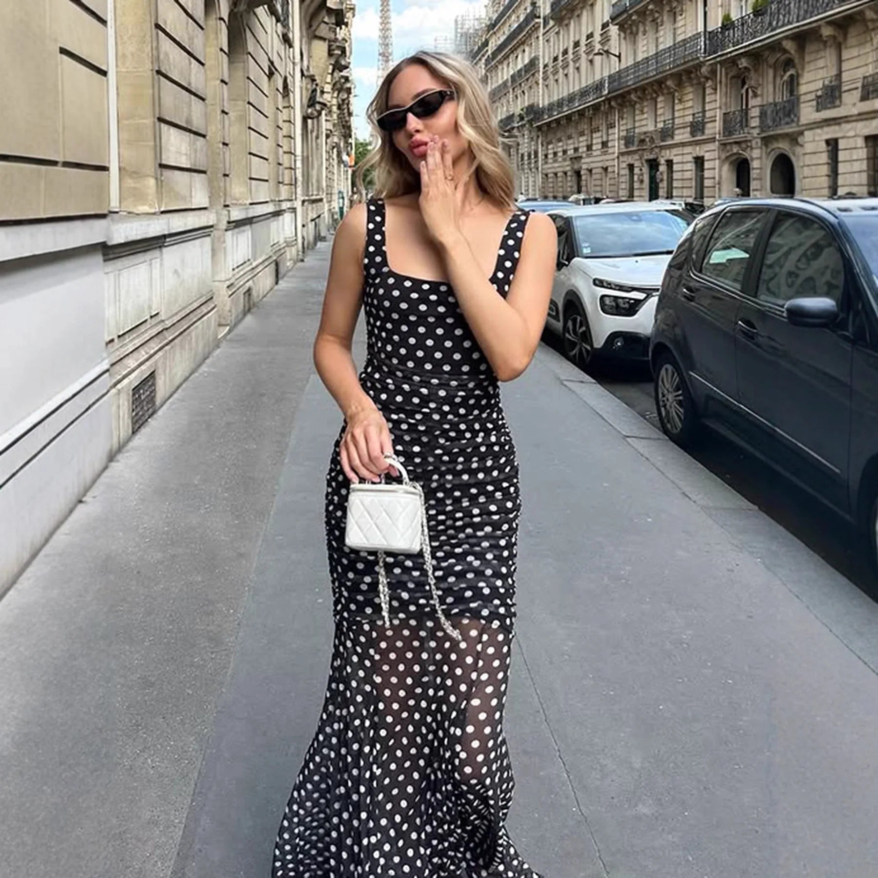 Elara Psychedelic Swirl Bodycon Dress - Bodycon Dress for Women - Figure-Hugging Dress - Printed Party Dress
