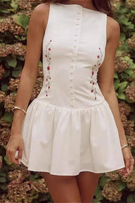 Vestido mini Eliana sin mangas bordado