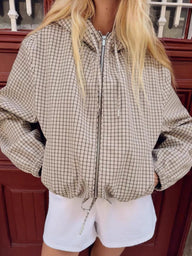 Chaqueta corta con capucha de cuadros Ellie