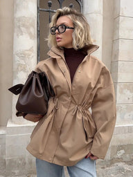 Gabardina Eve con cordón ajustable