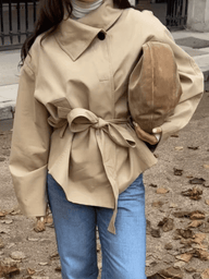 Gabardina Helena asimétrica con cinturón