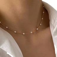 Collar tipo gargantilla de perlas Ruth