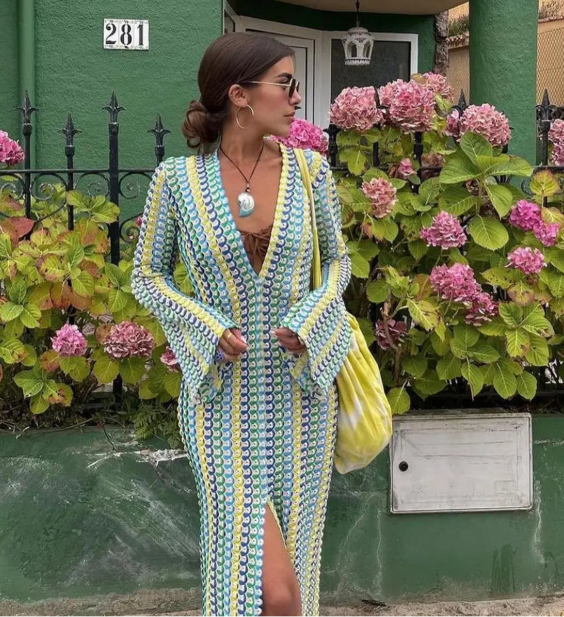 Sophia vestido maxi de crochet a rayas con mangas acampanadas