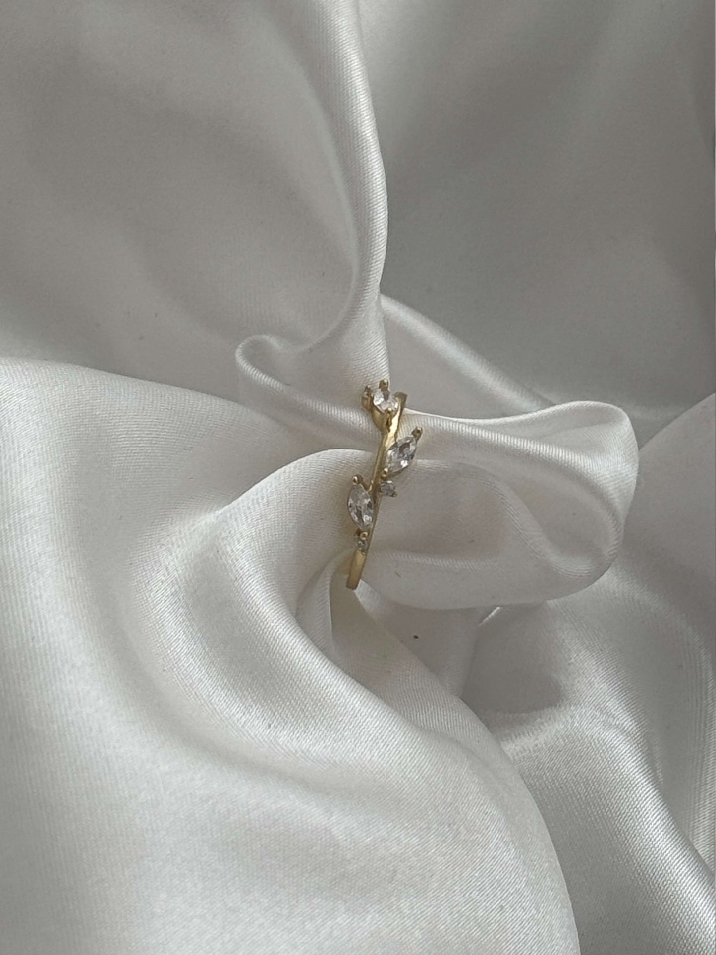 ZEYA - Vanya Ring